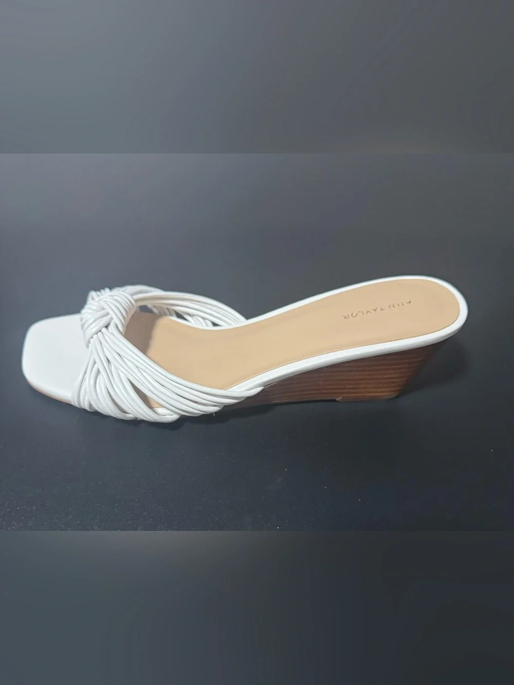 Ann Taylor Women’s White Knotted Strappy Wedge Sandal Size 9M